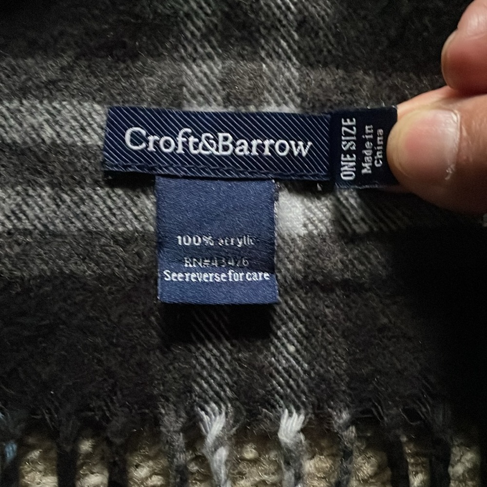 Scarf - Picture 2 of 2